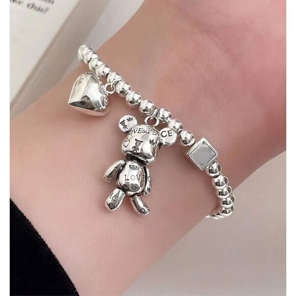 Teddy Bear Heart Bracelet - Picture 2 of 8